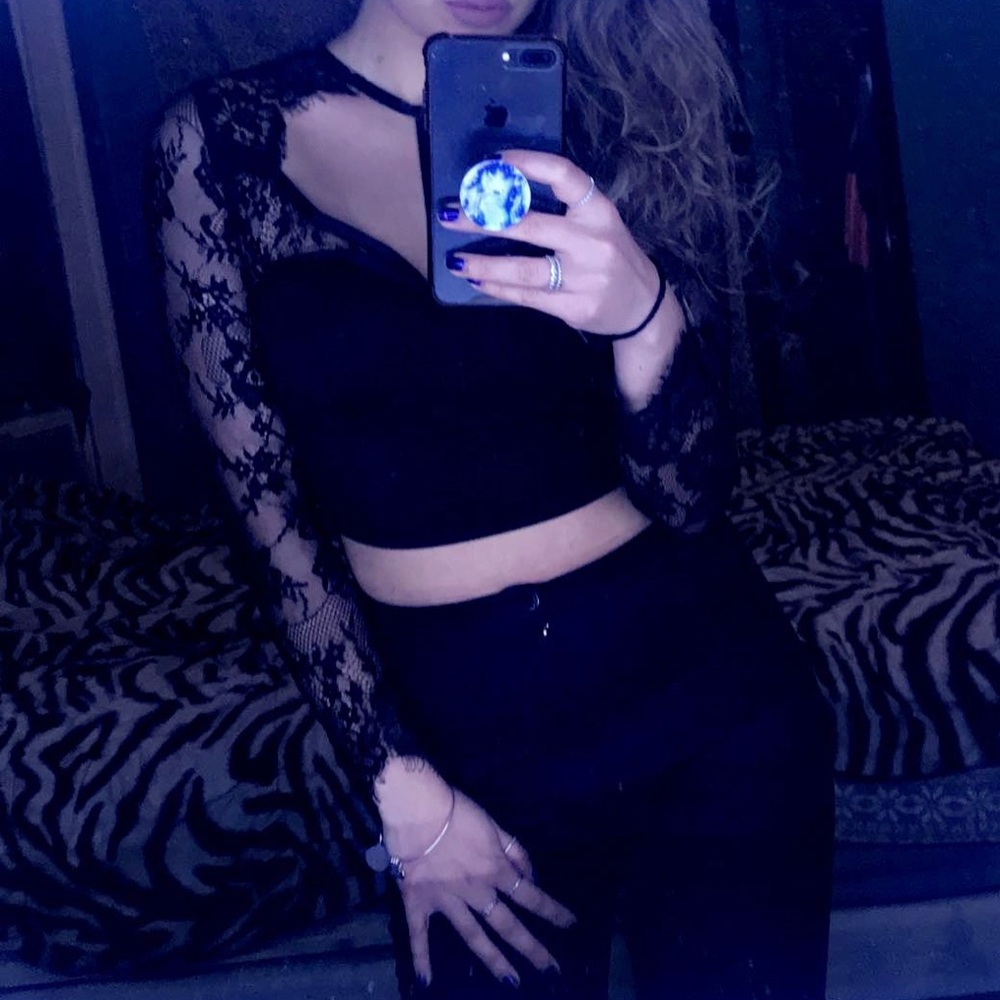 Sexy zip up long sleeve lace crop top